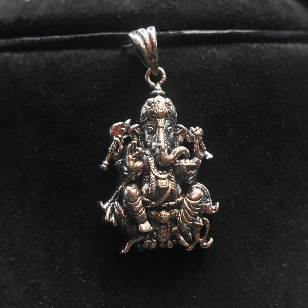 92.5% Sterling Silver Ganesh Ji Locket - Traditional Temple Pendant