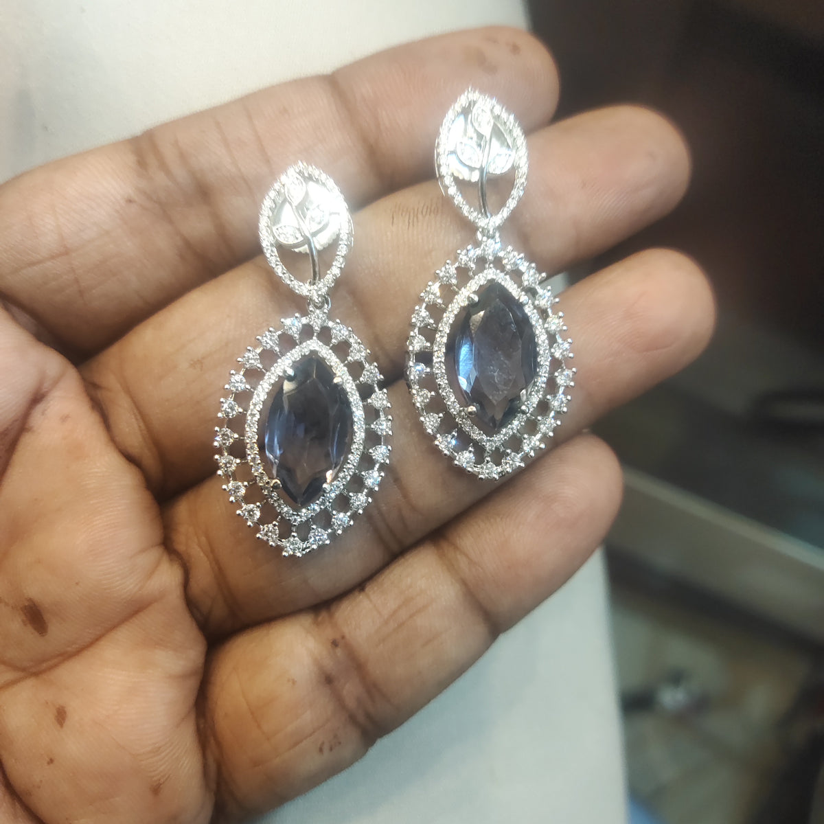 White Rhodium Zircon Necklace Set - Classy Diamond-Look Design