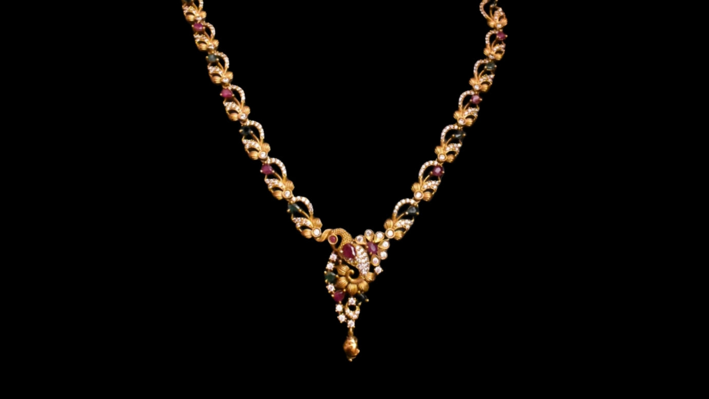 Antique Necklaces Collection - Vintage Style Traditional Jewelry