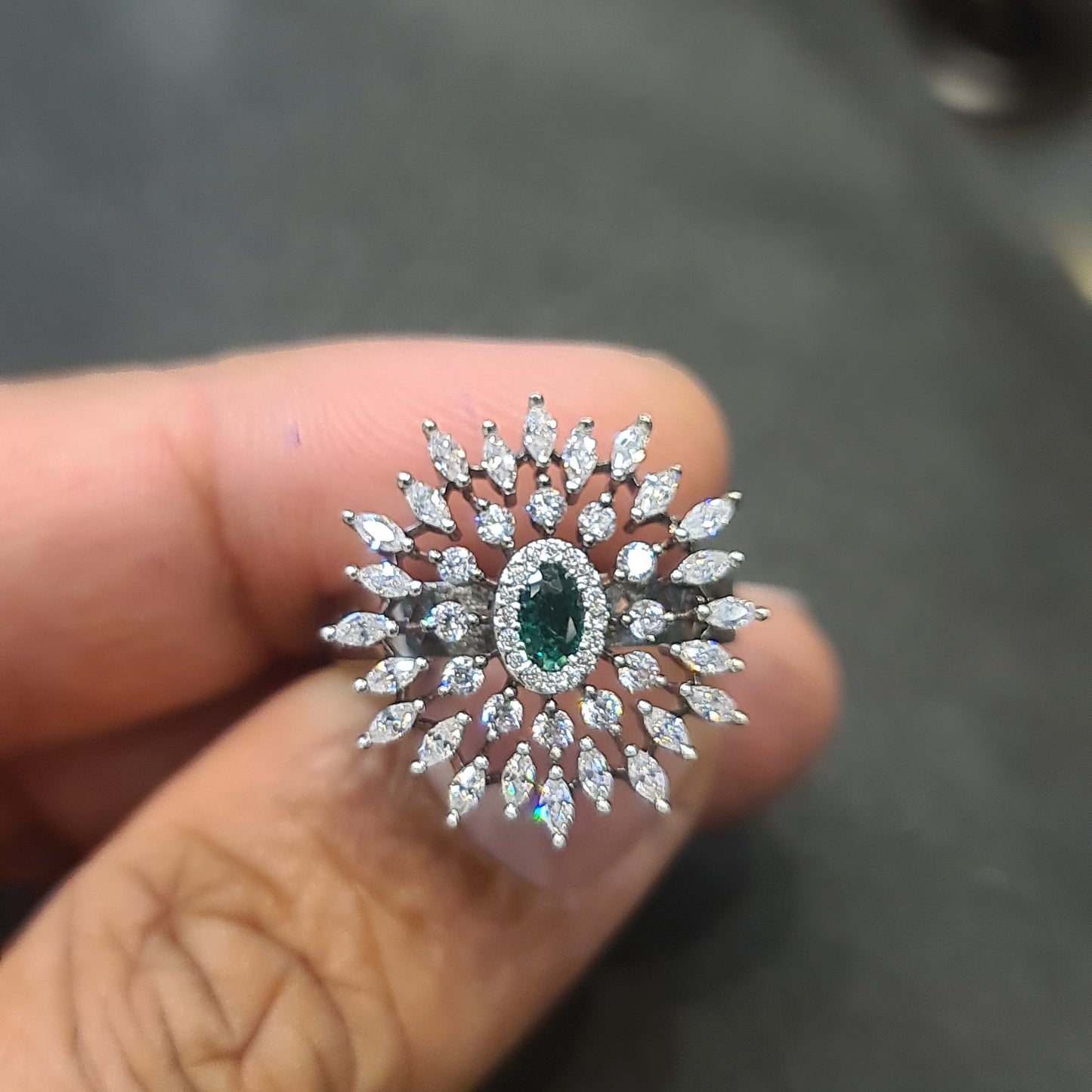 Dazzling Elegance: Exploring Victorian American Diamond Finger Rings"