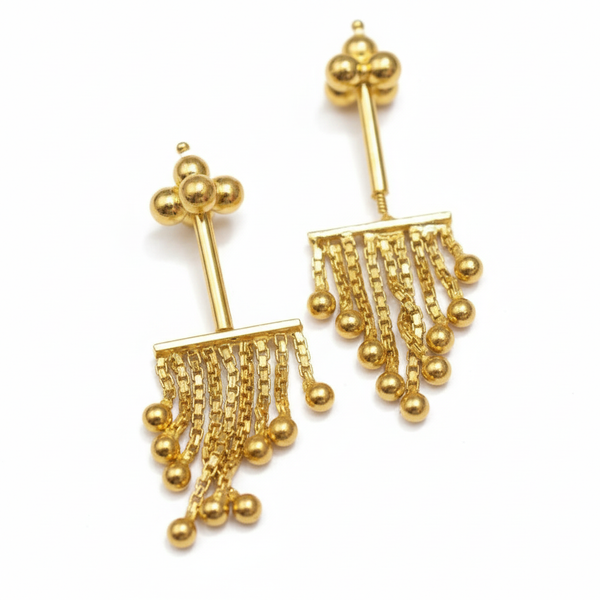 18K Gold Bugudi clean background