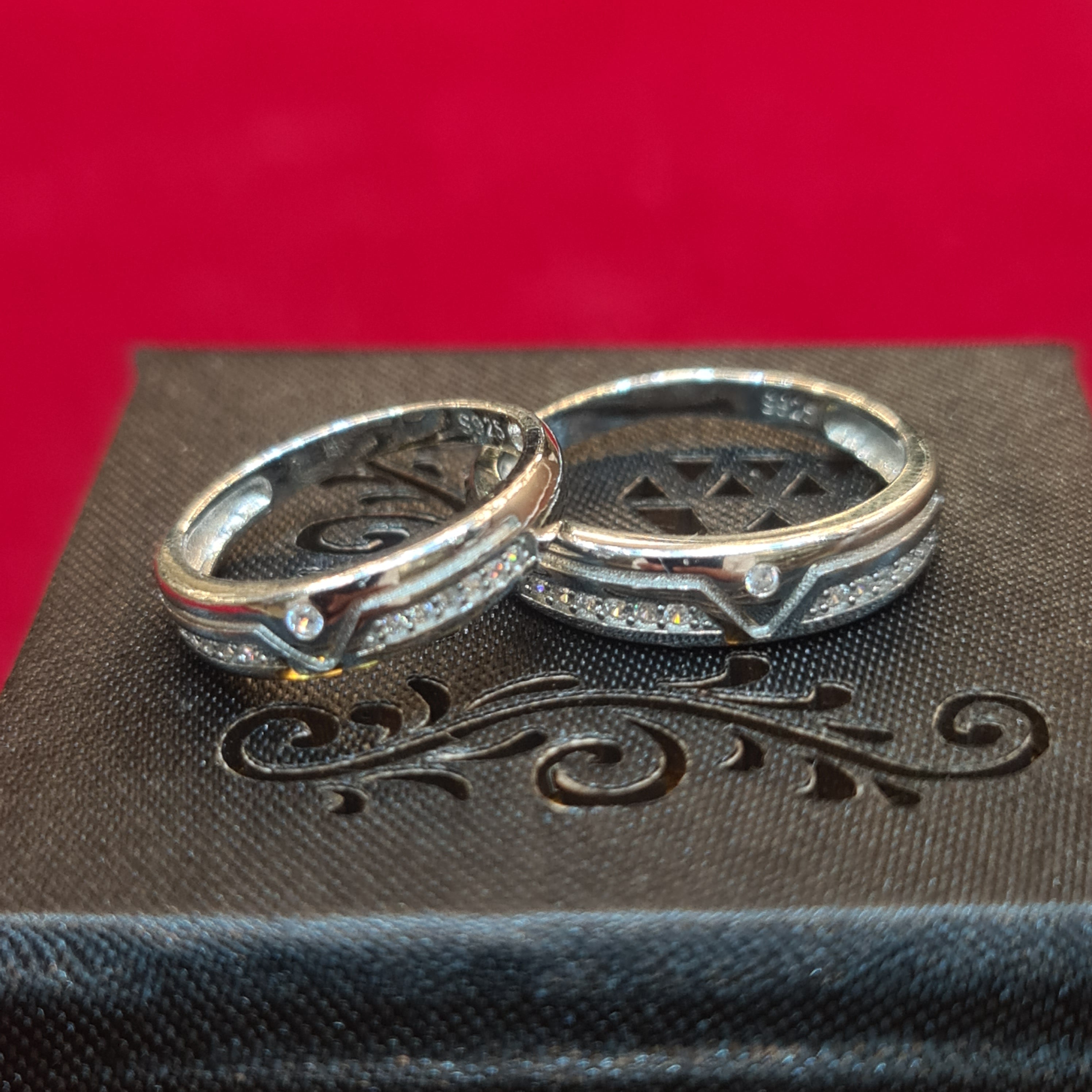 Exquisite 92.5 Sterling Silver Couple Rings - Premium Matching Set