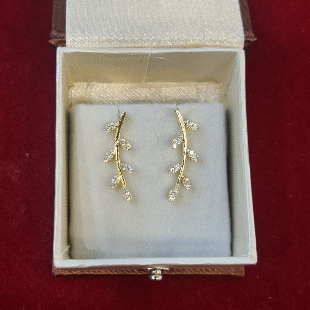 925 Gold Plated Leaf Design Climber - Premium Fashion Jewelry