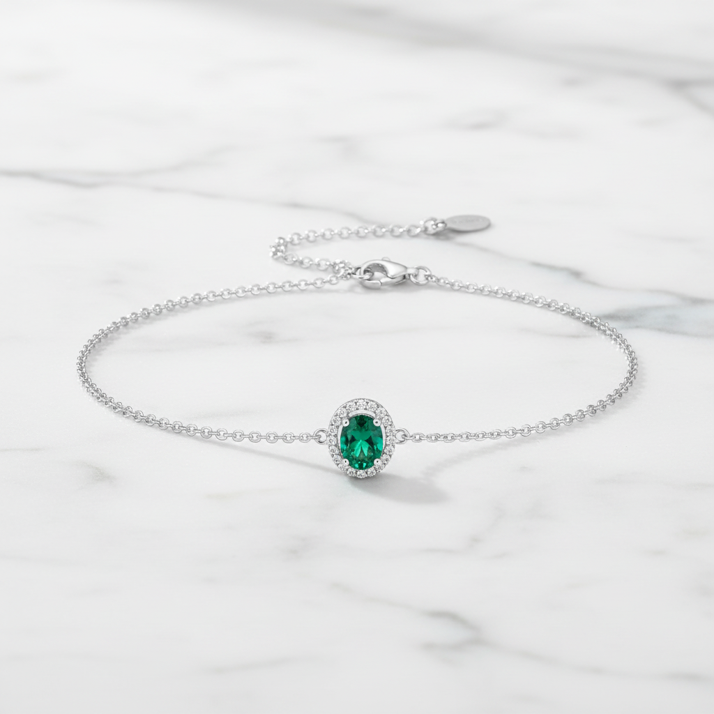 925 Silver Bracelet Simple Lifestyle Image