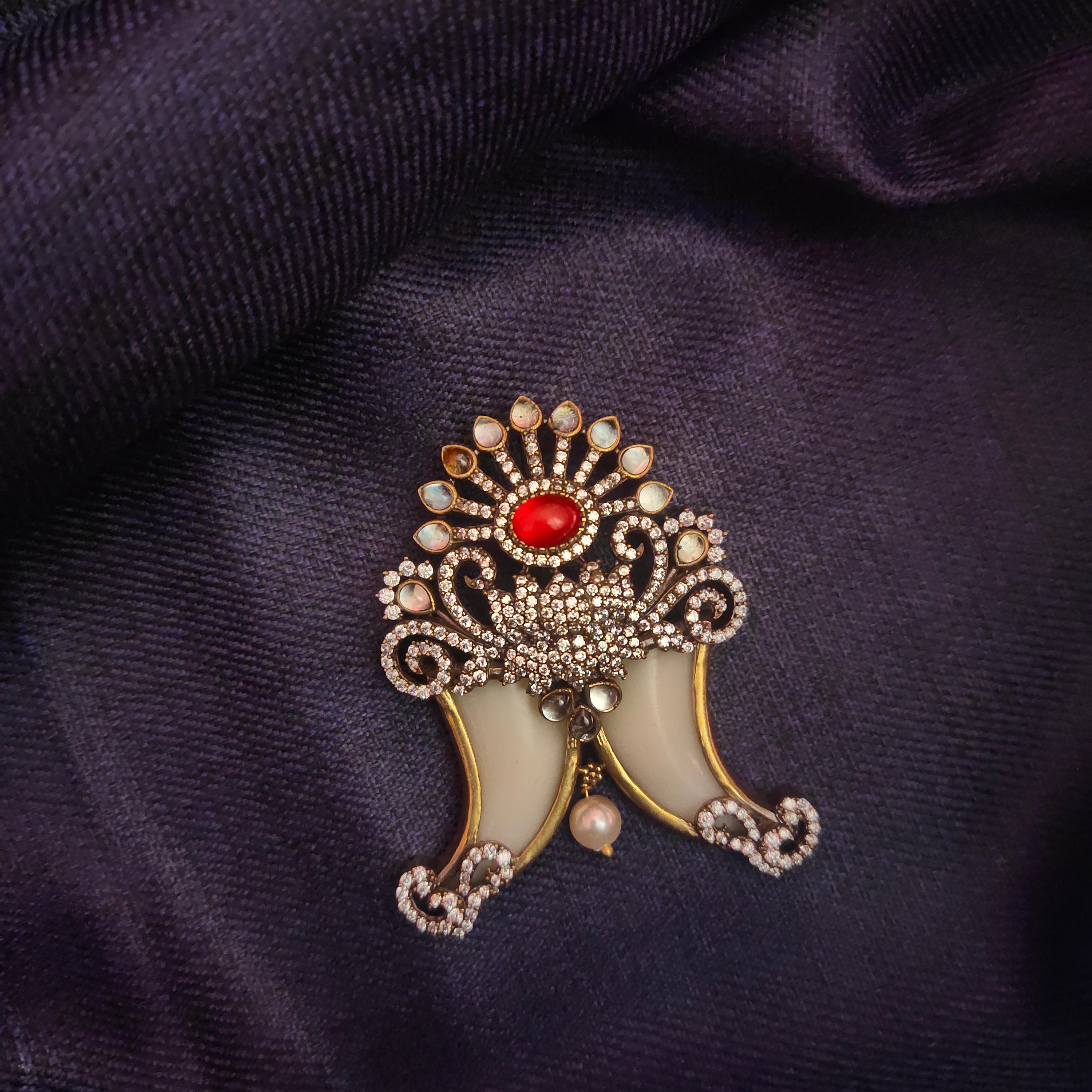 Tiger Nail Diamond Pendant | Kameswari Jewellers