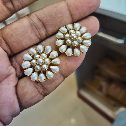 "Glamorous Elegance: The Asp Fashion Jewellery Pearl Pendant Set"