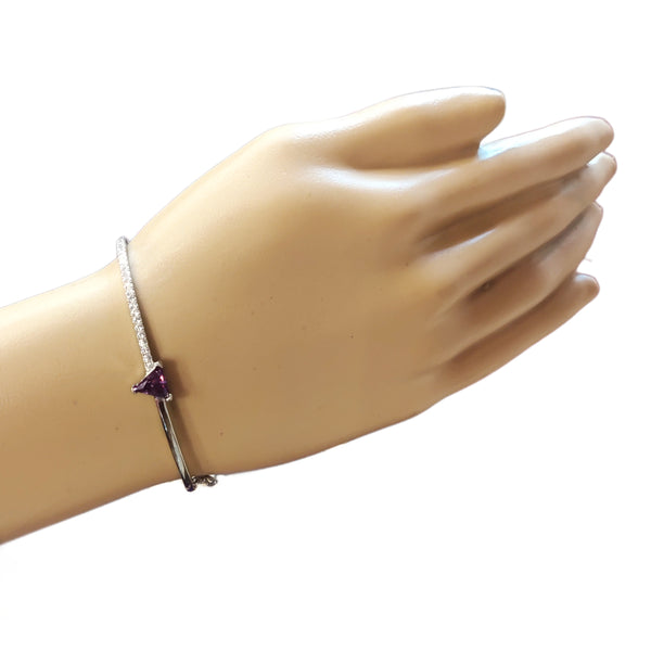 "Effortlessly Elegant: Discover the Classy Charm of the 925 Silver Bangle Bracelet by Asp Silver"