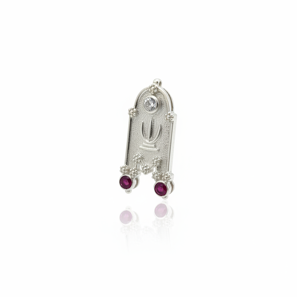 Arch jewellery piece