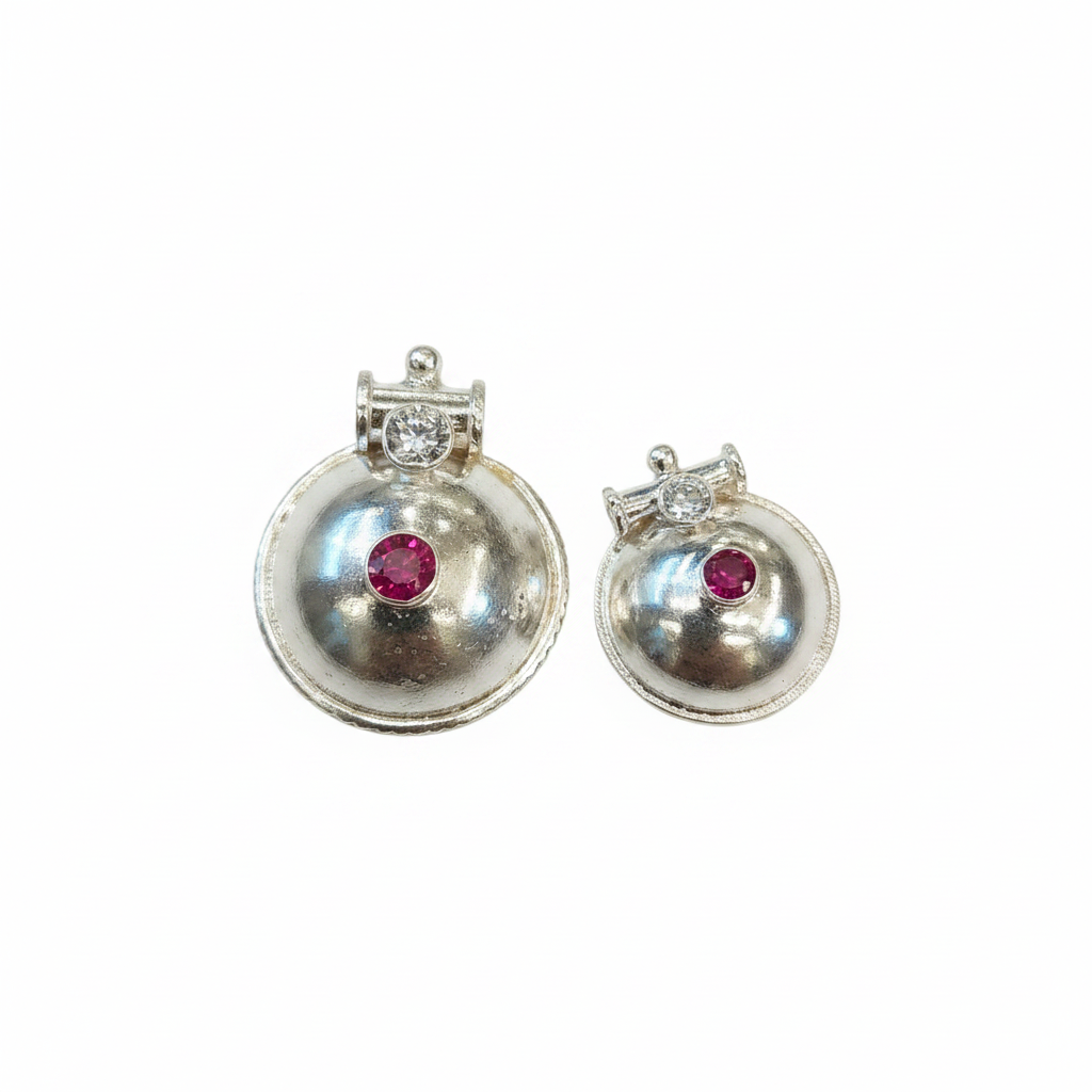 Silver Pearl Bottu Connector - White Background