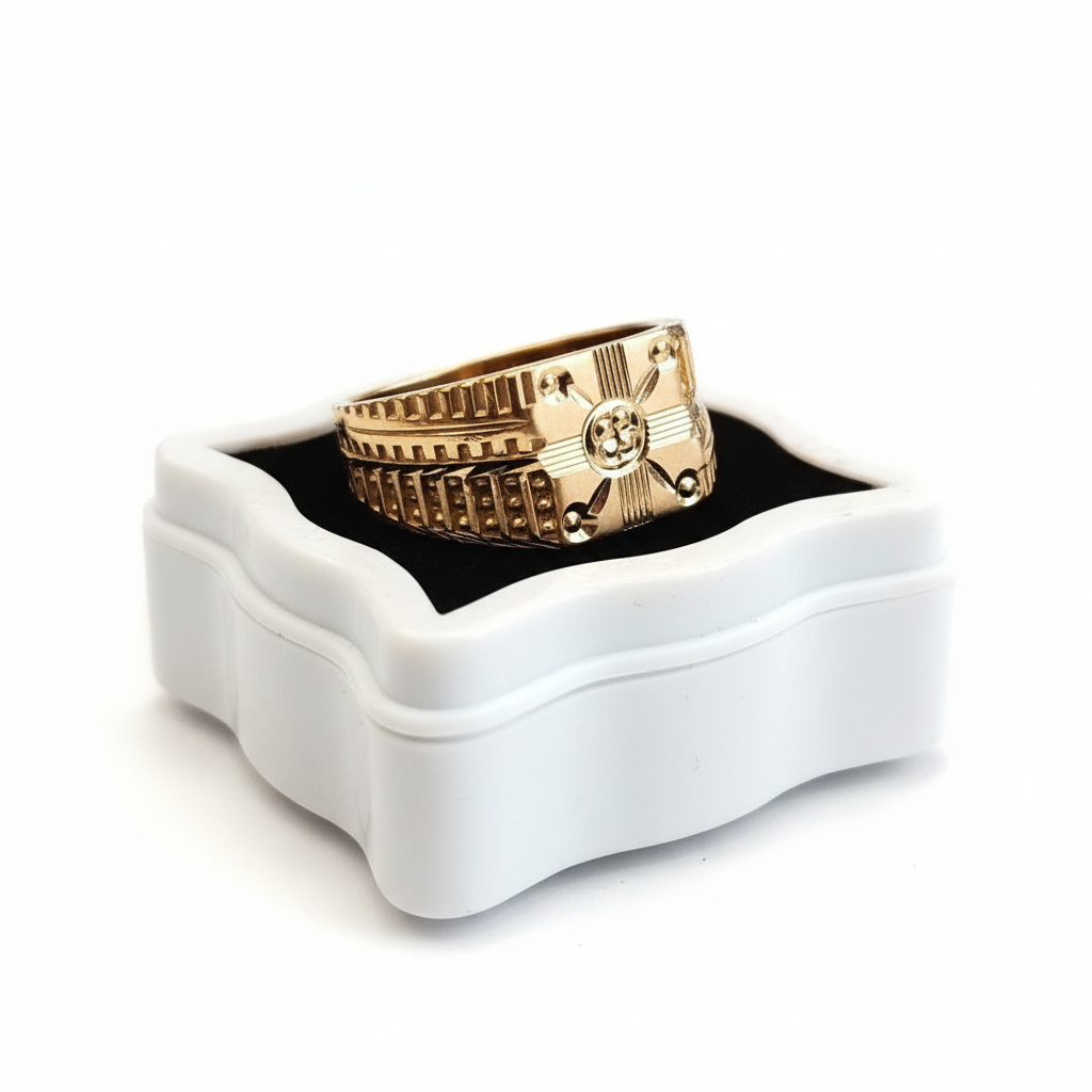 24K Gold Plated Geometric Pattern Men's Ring - Premium Designer Band