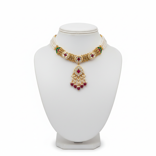 Kundan Choker Mannequin Display