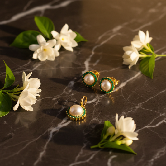 Pearl & Emerald Pendant Set 