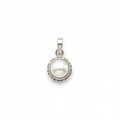 Pearl Pendant Round - White Background