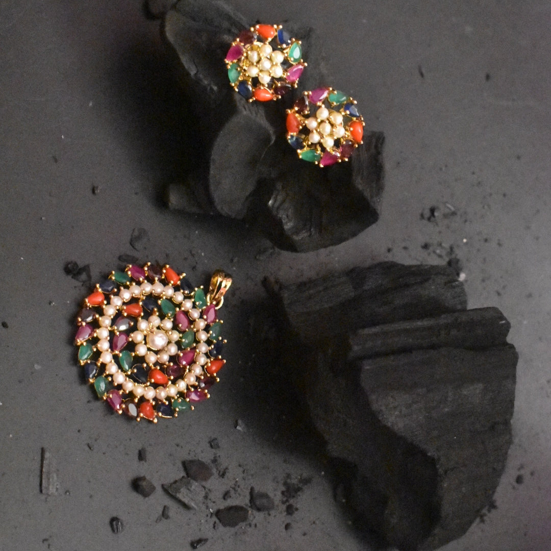 Stunning Gems & Pearl Pendant Set