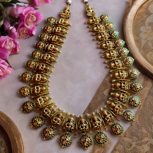 Asp Antique Bottu Mala