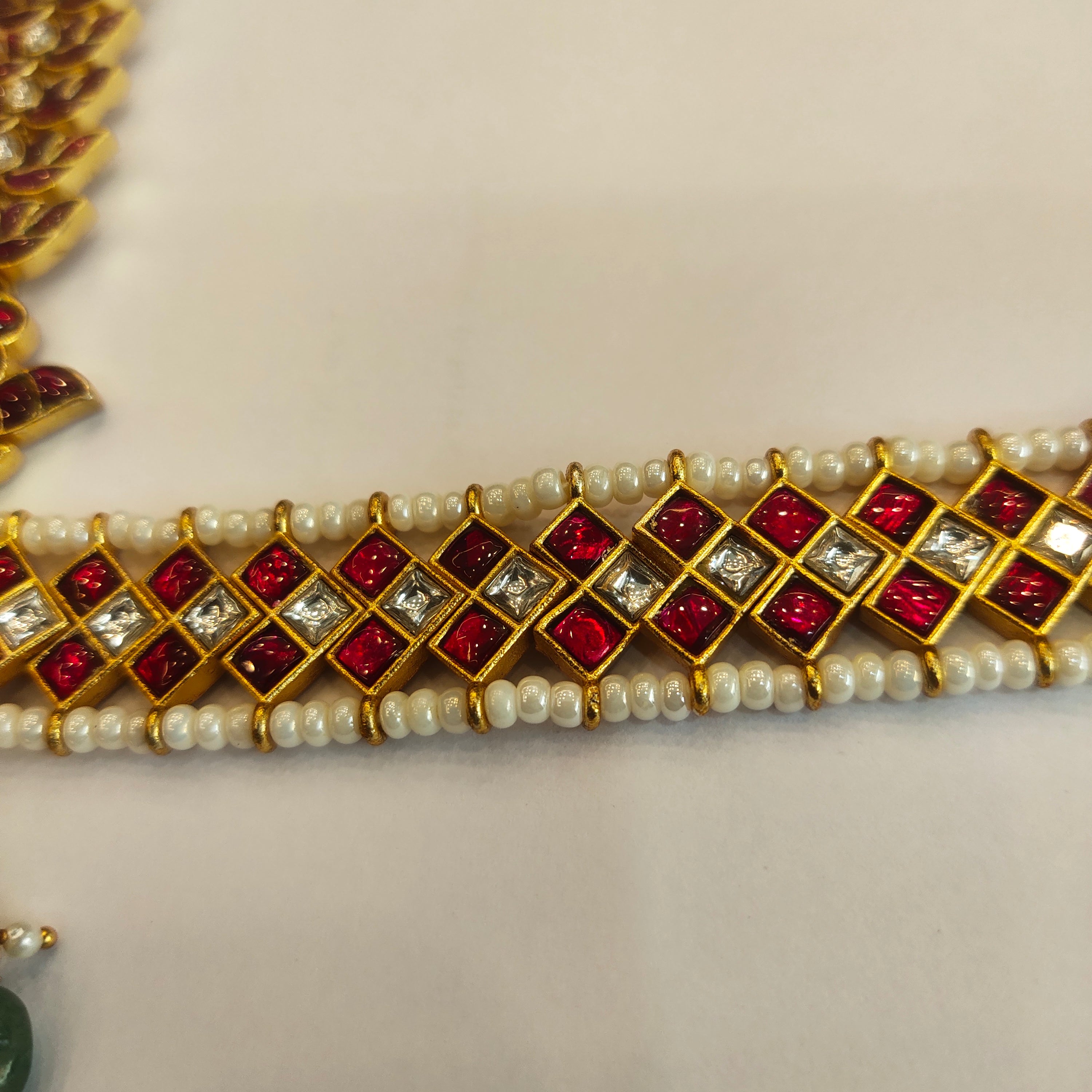 Exquisite Jadau Kundan Mathapatti - Traditional Indian Bridal Jewelry