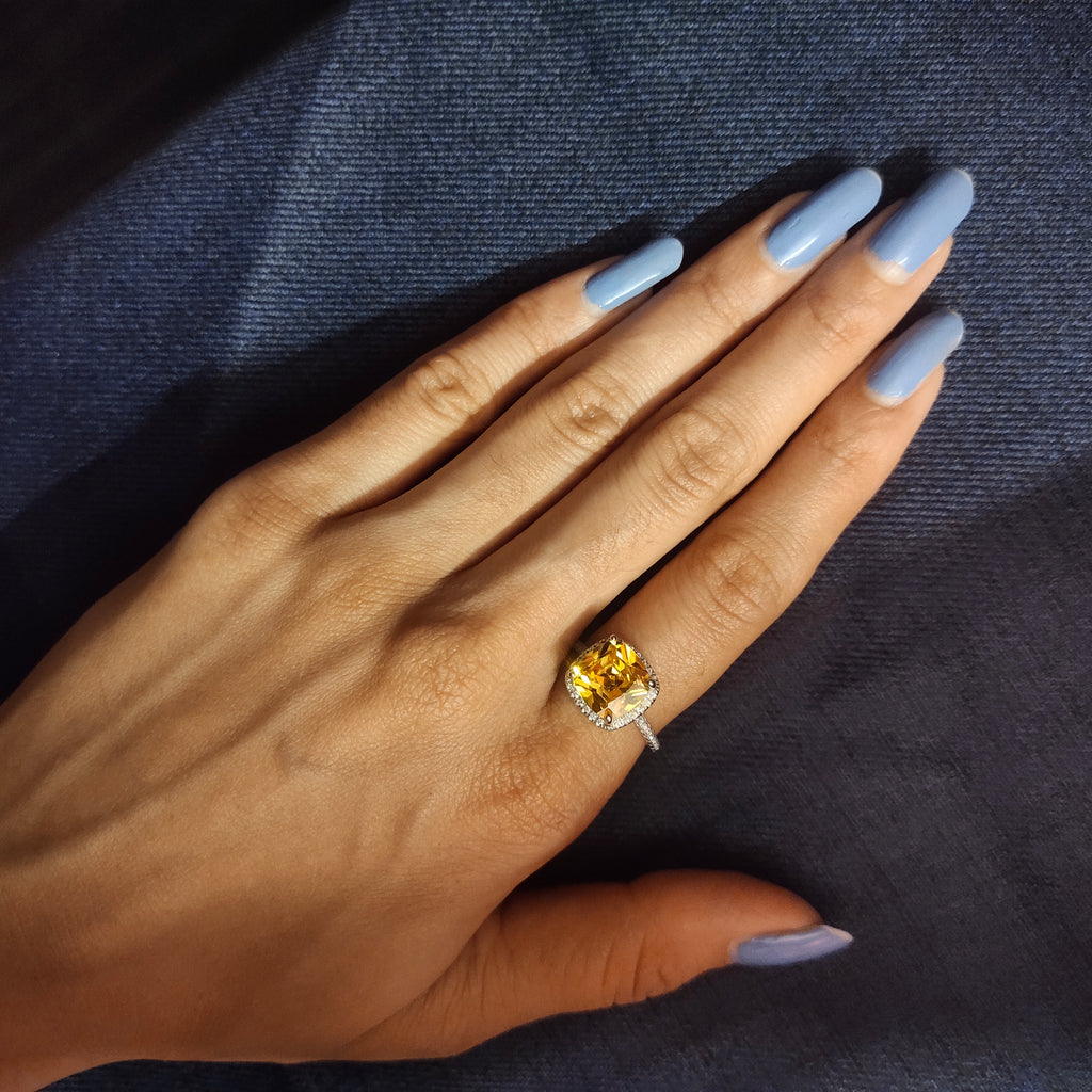 925 Sterling Silver Zircon Ring for Women - Elegant Sparkle Design