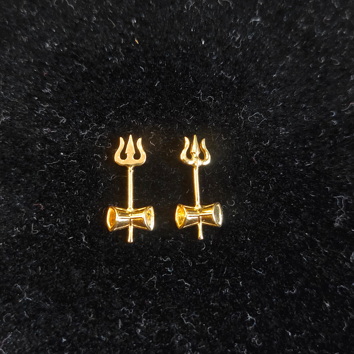 18K Gold Trishul + Om Helix Earring