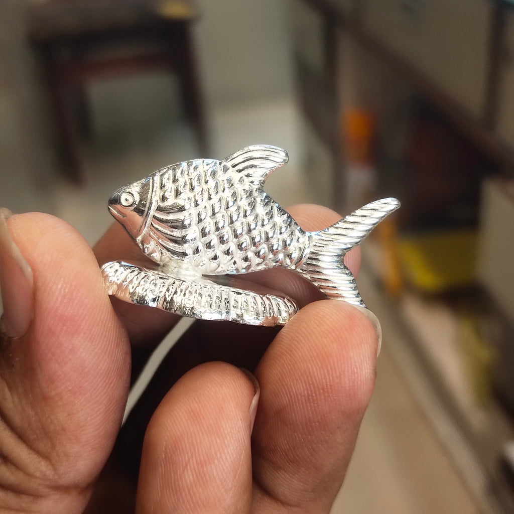 Pure Silver Fish/Chandi ki Machli for Astrological and Lal Kitab Remedy | Silver Fish for Vastu, Pooja and Gifting (Small)