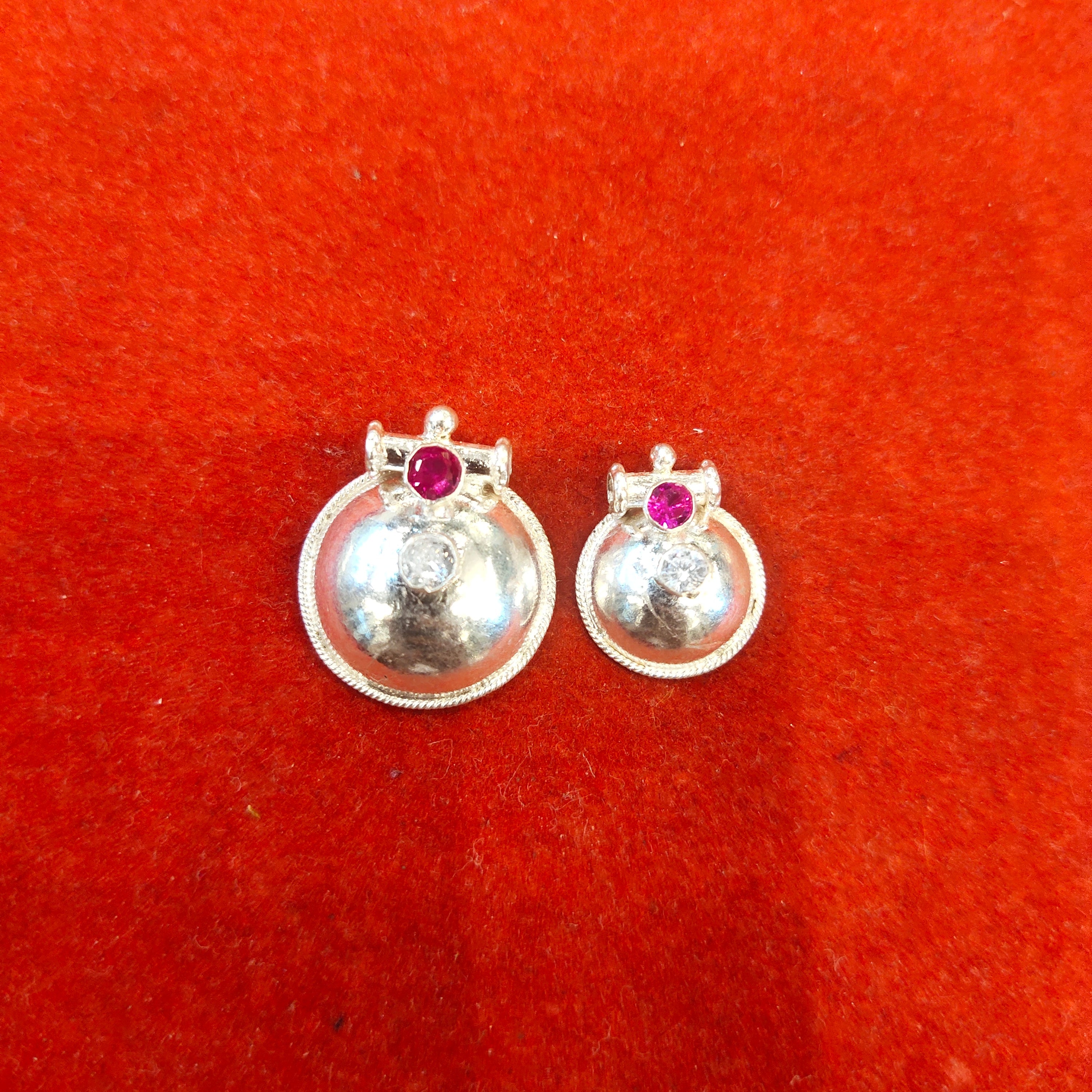 Silver Dome Bottu Mangalsutra Pendant Set - Front View