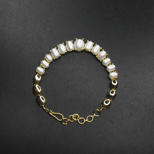 "Shimmer and Shine: The Perfect Pearls Bracelet for Stylish Girls"