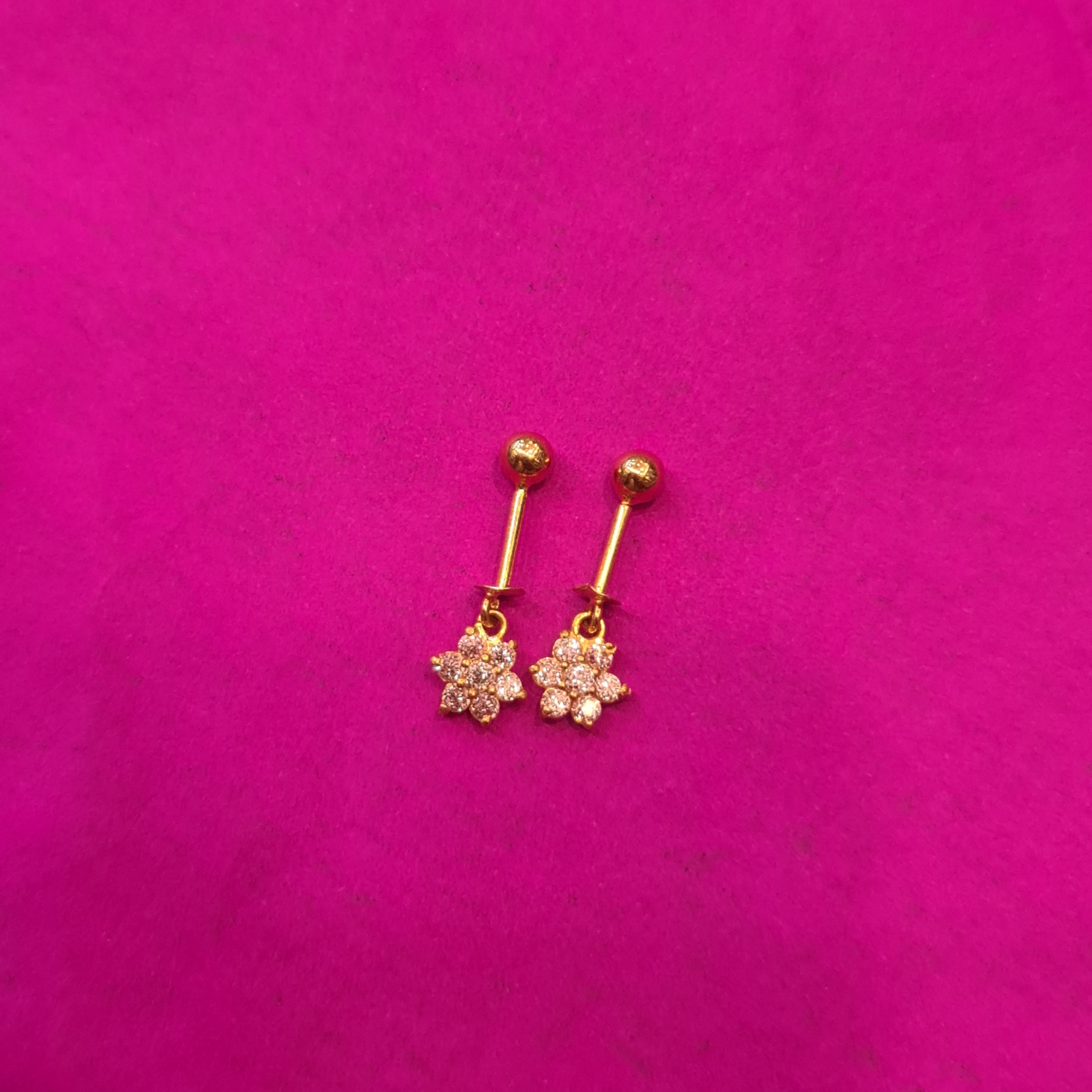 18kt Gold Bugudi Earrings - Traditional Indian Jewelry