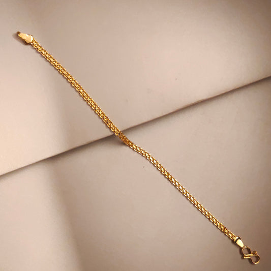 "Glamorous Gold: Elevate Your Style with Asp Fashion Jewellery's Exquisite Chain Bracelet"