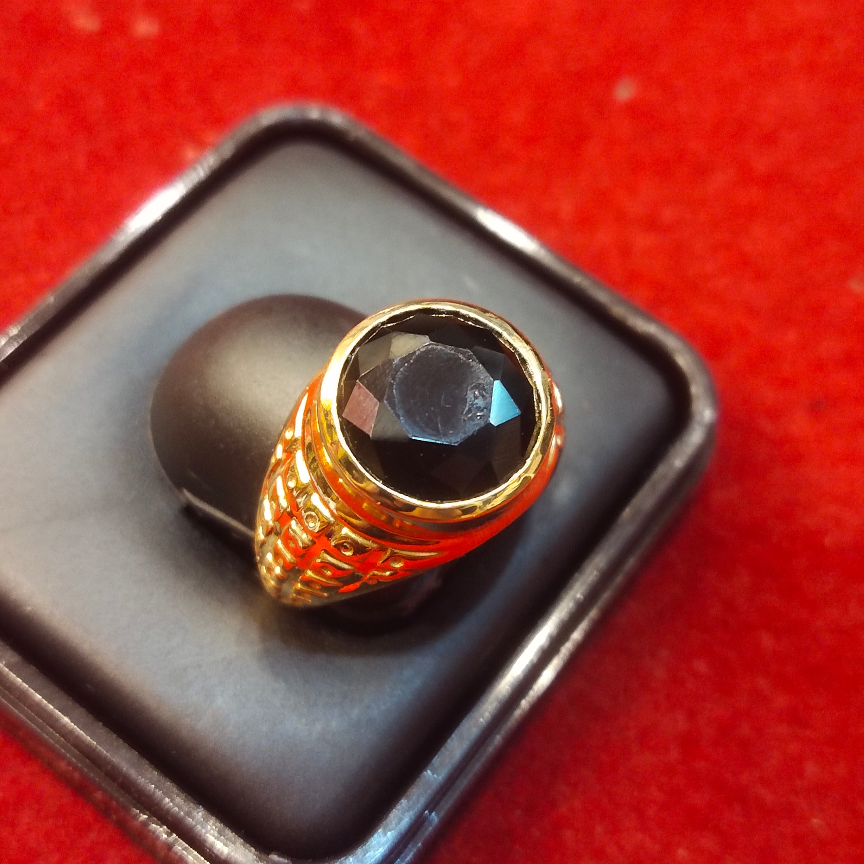 Gold Black Stone Ring | Ornate Carved Band