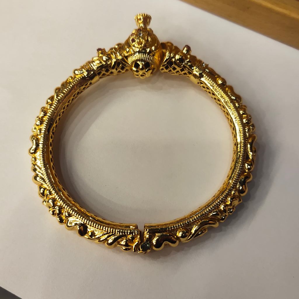 Men's Temple Kada – Antique Gold-Plated with Ruby CZ Stones 840764584189
