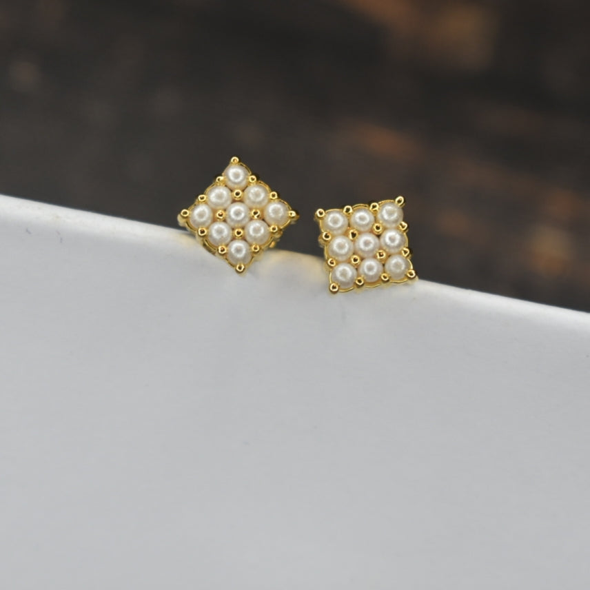 24K Gold-Plated Pearl Stud Earrings - Elevate Your Style