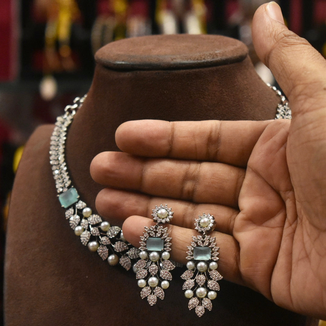 Asp Victorian Zircon Necklace Set