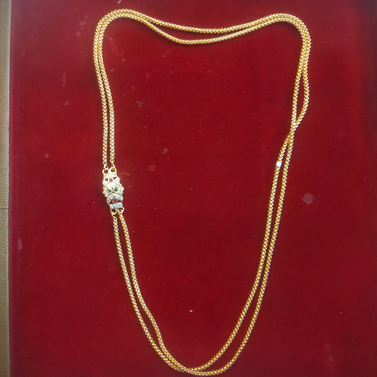 Gold Chain Necklace with Side Pendant
