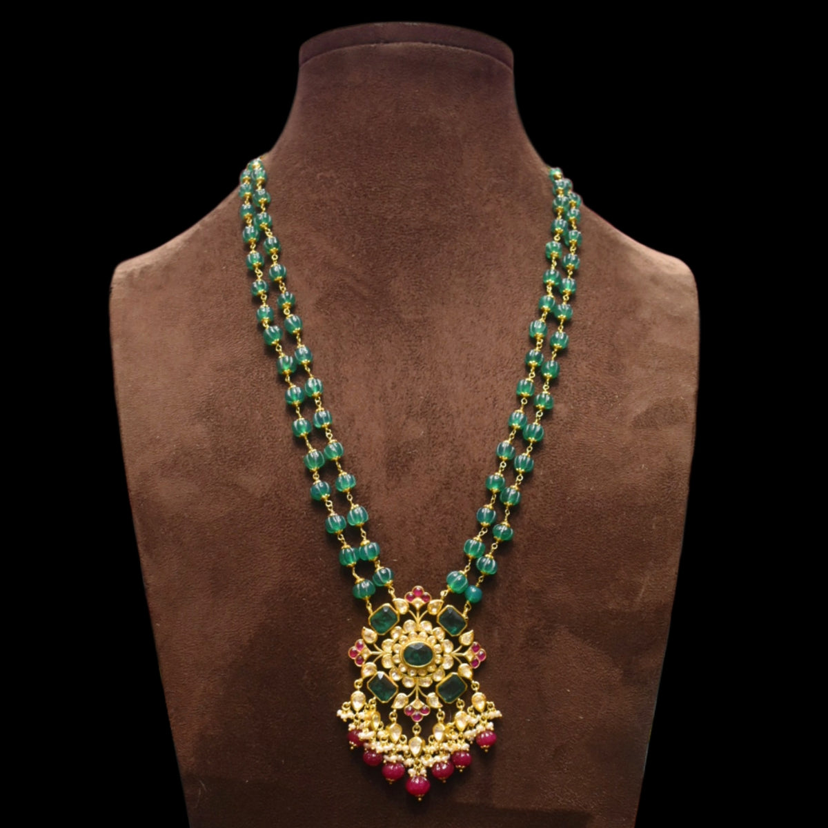 Asp Silver Jadau Kundan Pendant With Emeralds Beaded Necklace