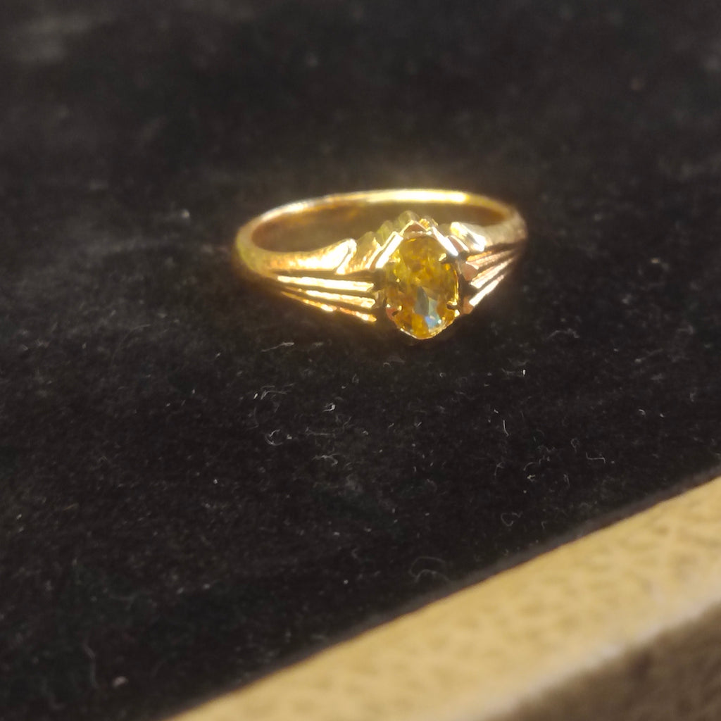 Gold Citrine Solitaire Ring