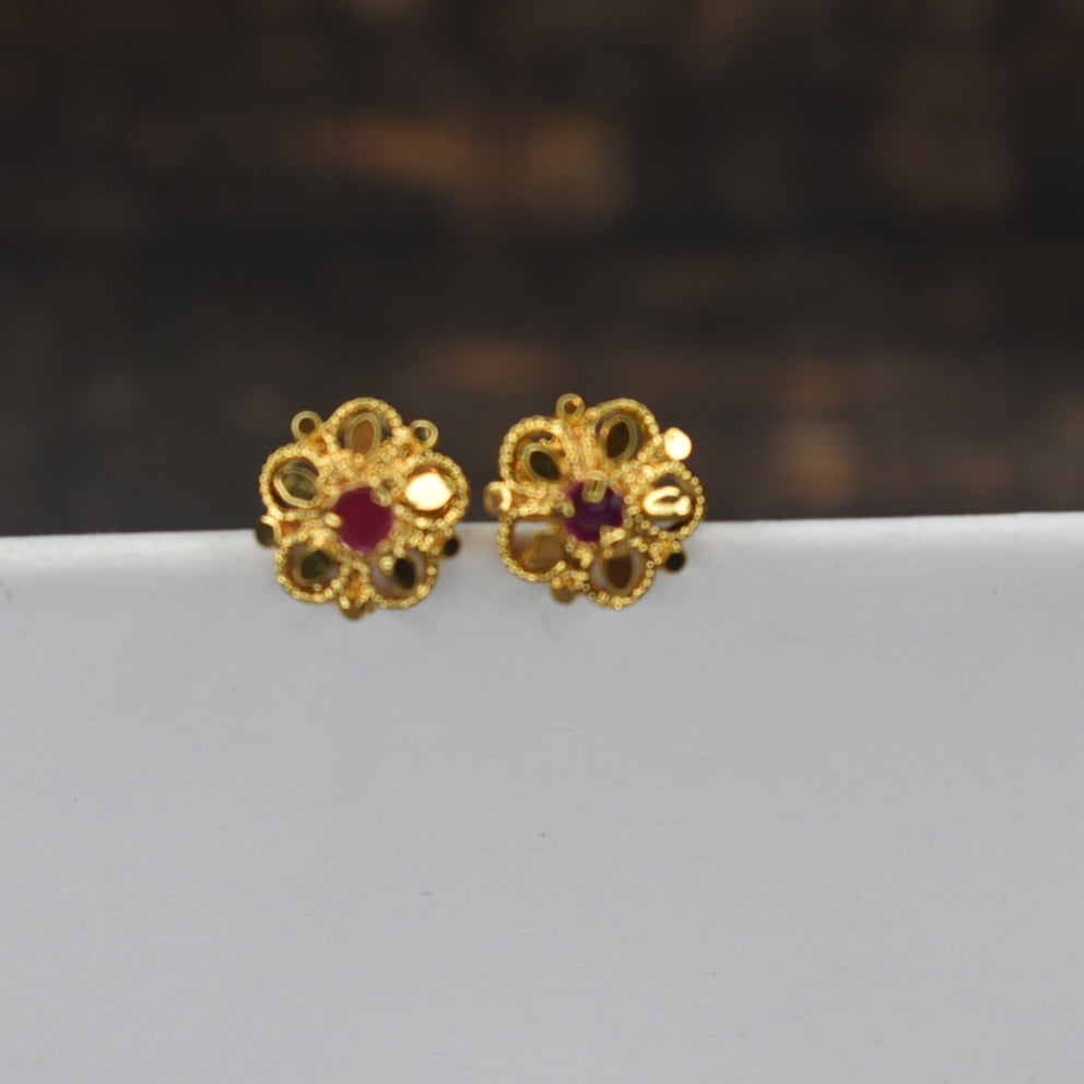 Classic 24K Gold Plated Round Stud Earrings - Timeless Women's Jewelry