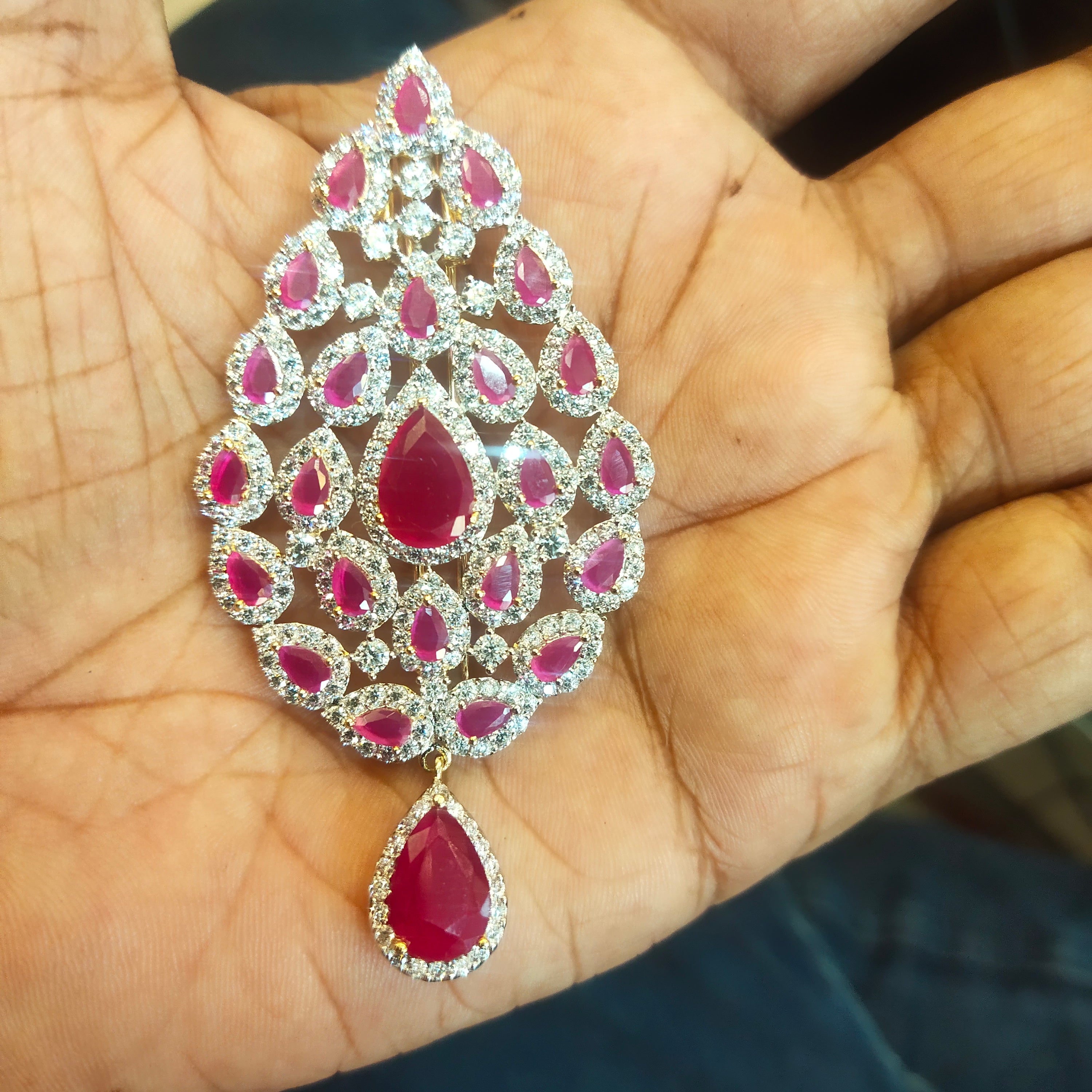 Red Zircon Diamond Brooch for Indian Groom Turban
