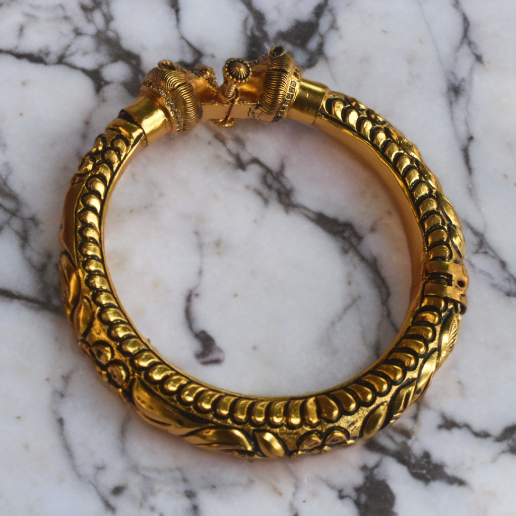 Asp Silver Antique Wild Lion Kada for Men