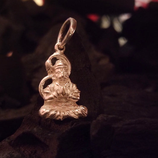 "Divine Reflection: Sterling Silver Hanuman Pendant in Meditative Pose"