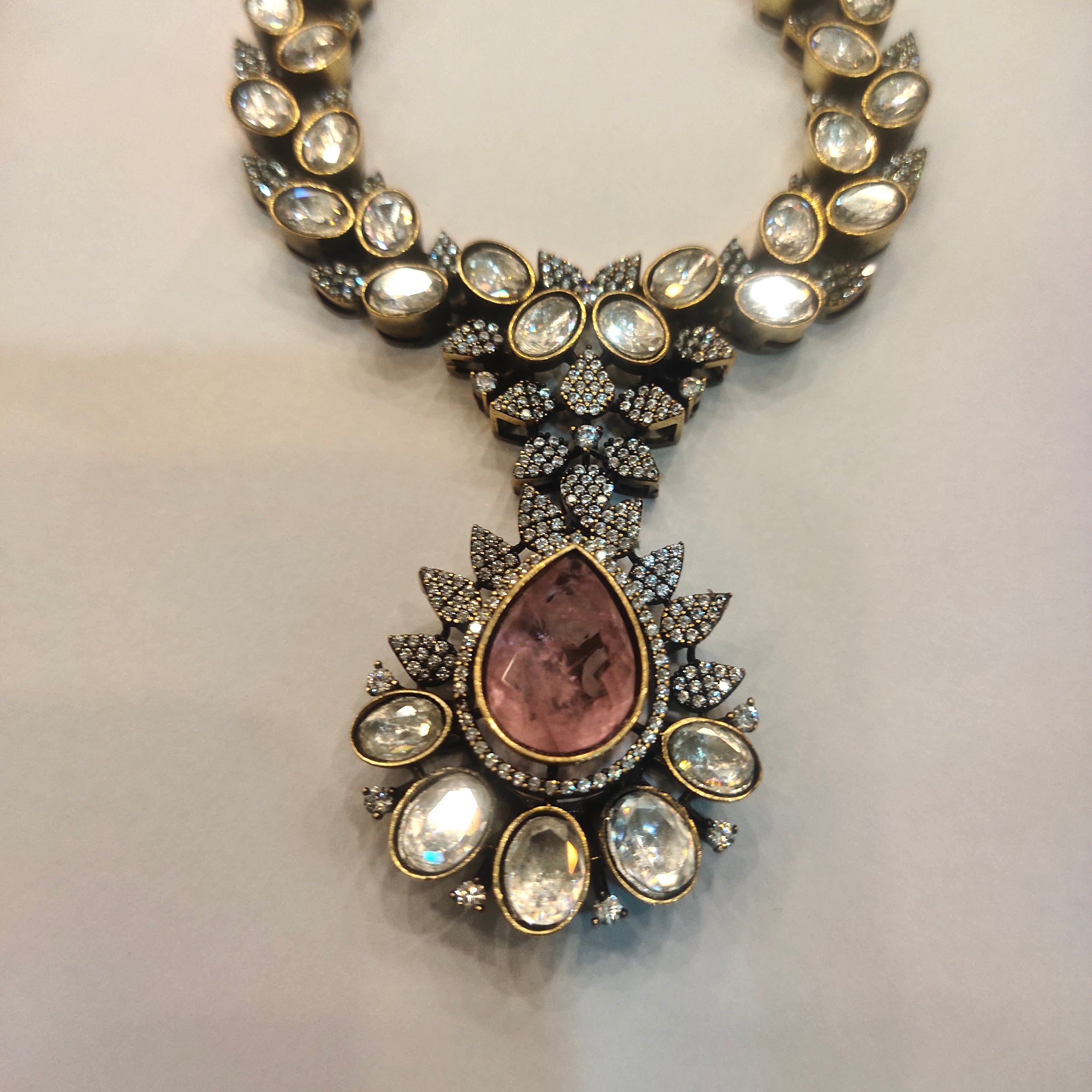 Asp Pink Victorian Polki Necklace Set