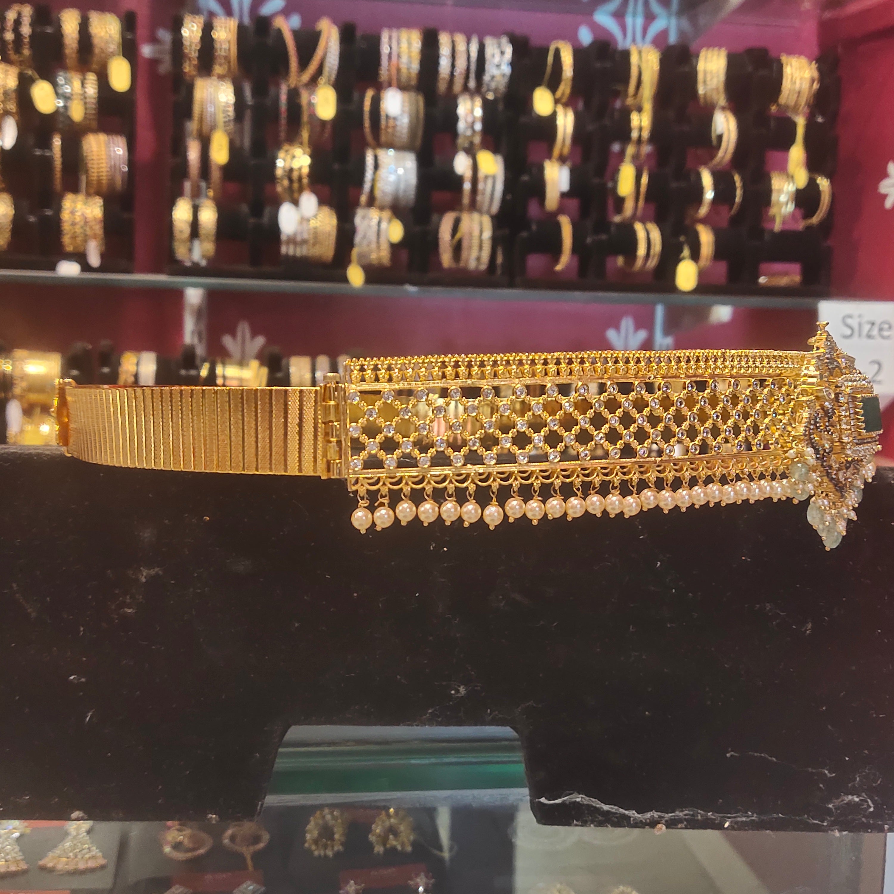 24K Gold Plated Vaddanam with Victorian Pendant