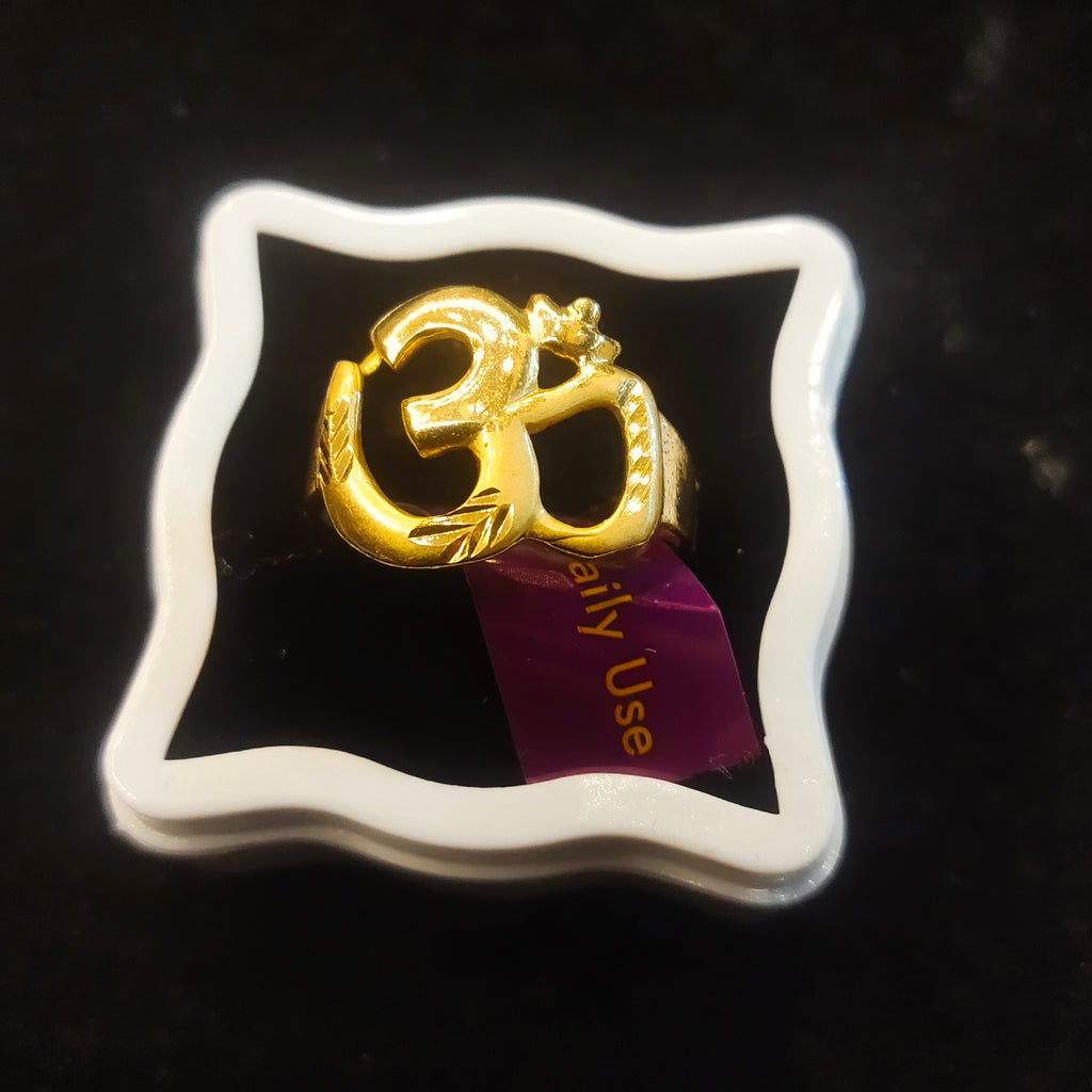Gold Large Om Ring with Leaf Band