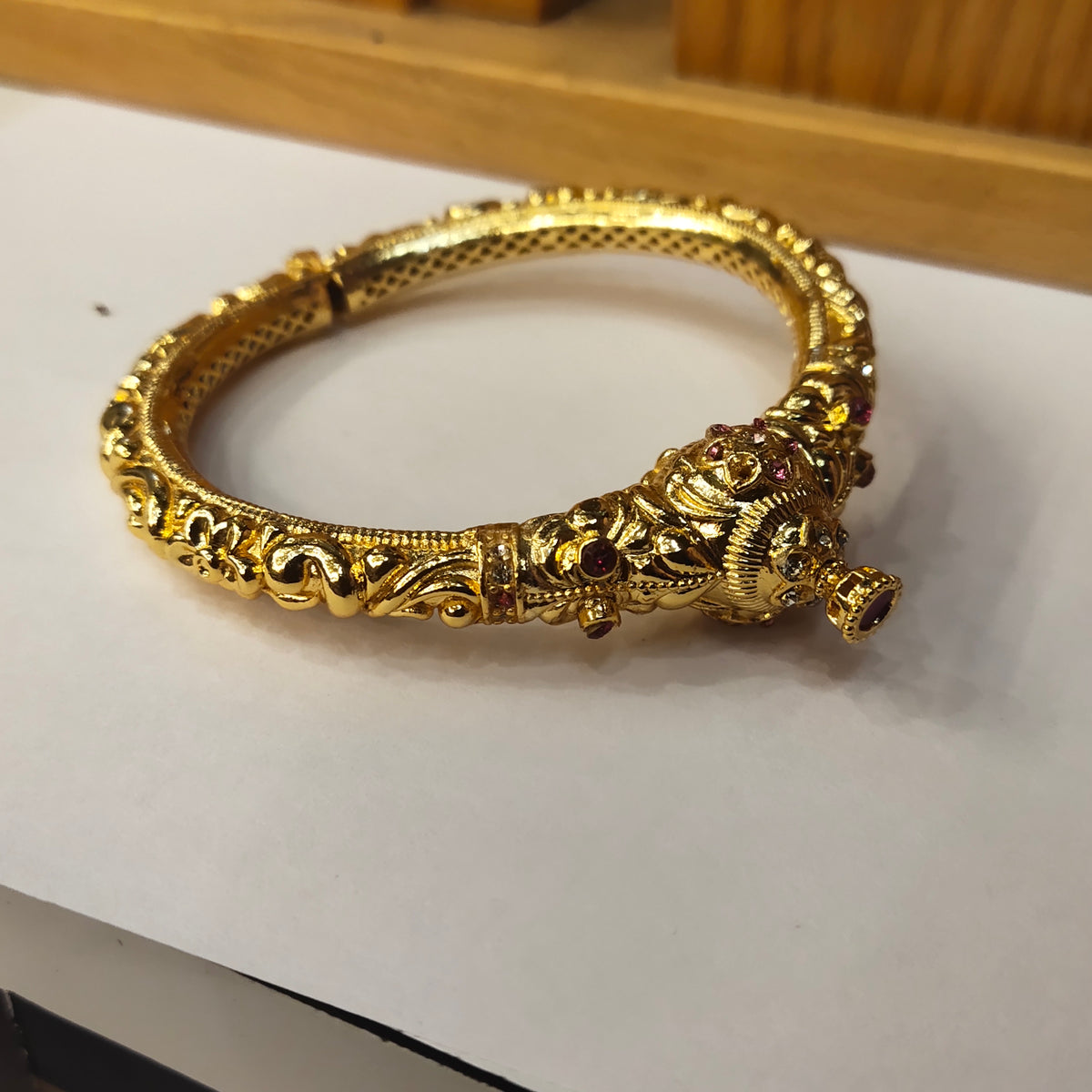 Men's Temple Kada – Antique Gold-Plated with Ruby CZ Stones 840764584189