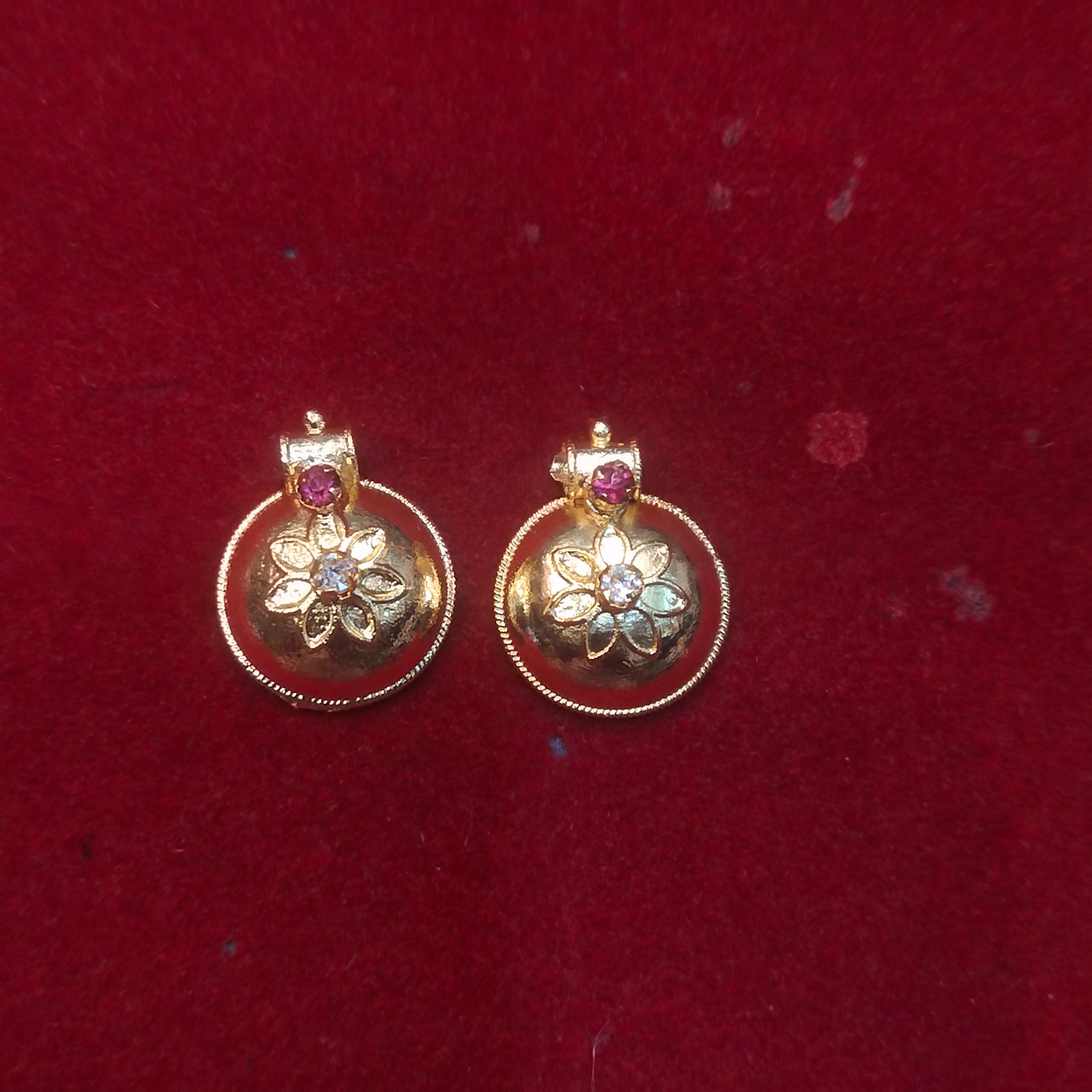 24K Gold Plated Floral Thali Bottu Mangalsutra Pendant