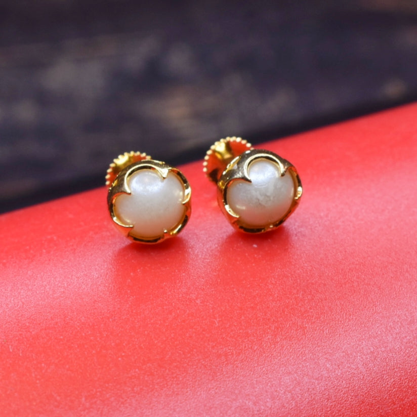 24K Gold Plated Pearl Stud Earrings - Elegant Bridal Jewelry