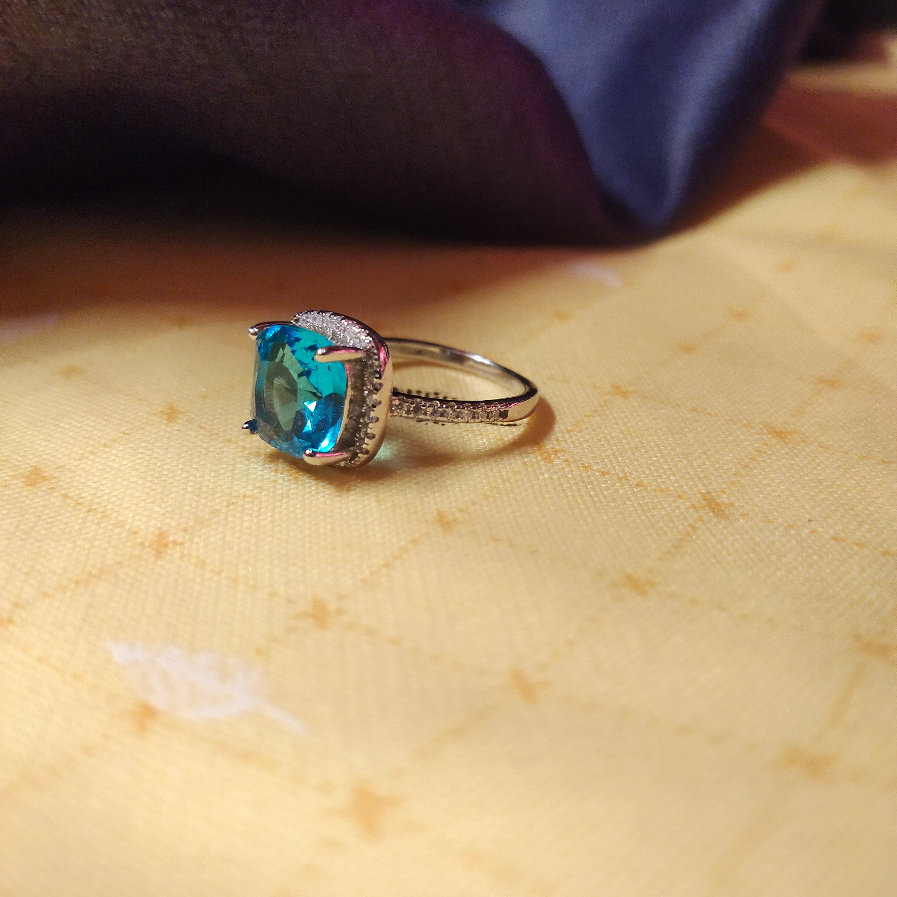 925 Sterling Silver Zircon Ring for Women - 3.86g Sparkling Design