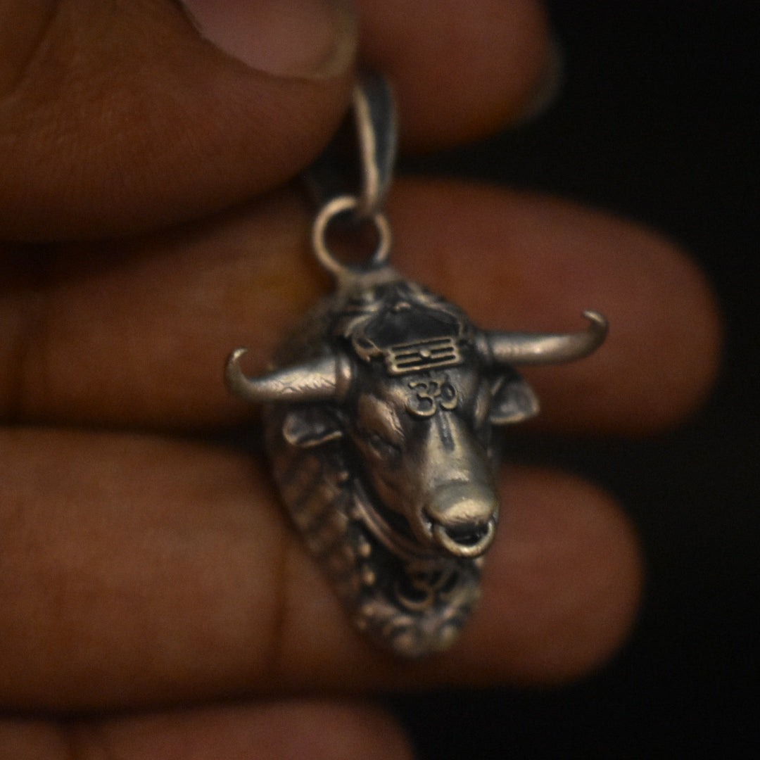 925 Sterling Silver Hindu Idol Lord Shiva Nandi Maharaj Pendant