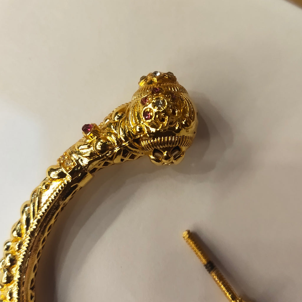 Men's Temple Kada – Antique Gold-Plated with Ruby CZ Stones 840764584189