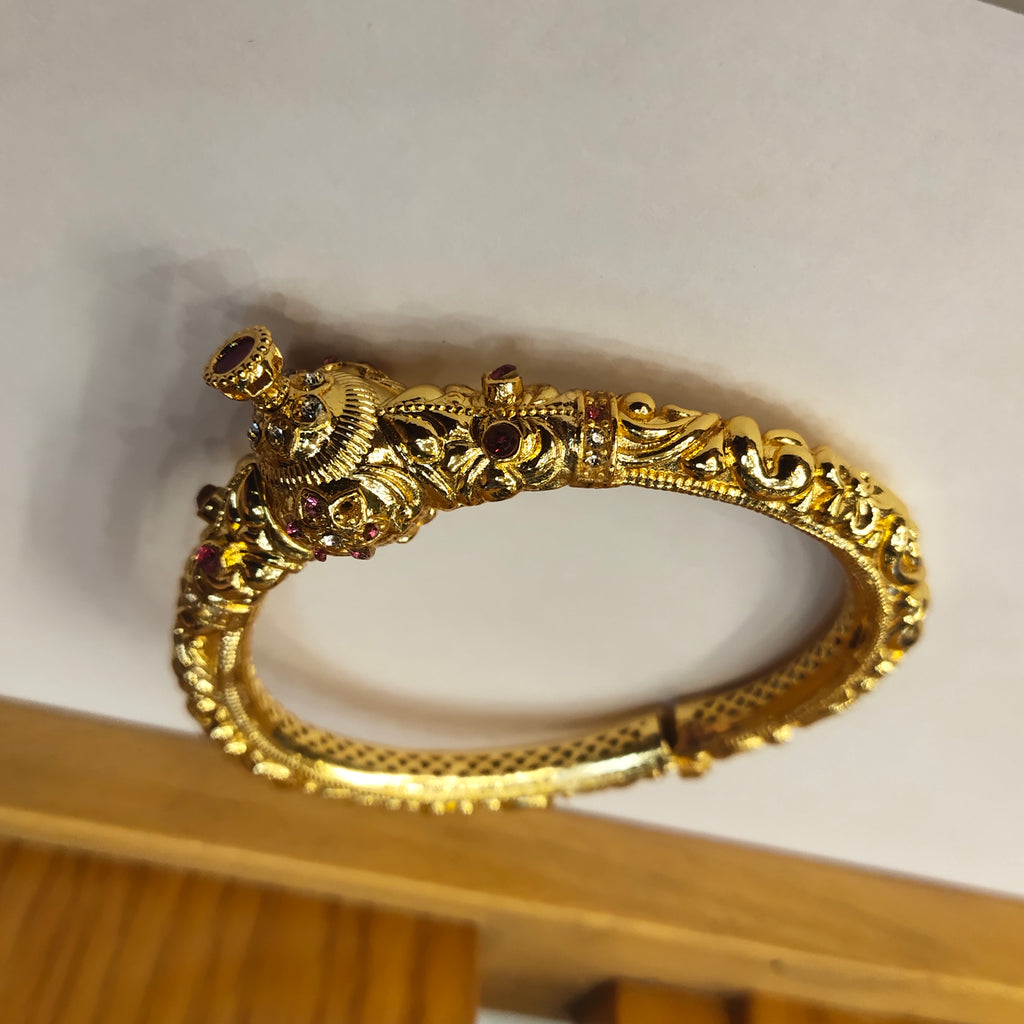 Men's Temple Kada – Antique Gold-Plated with Ruby CZ Stones 840764584189