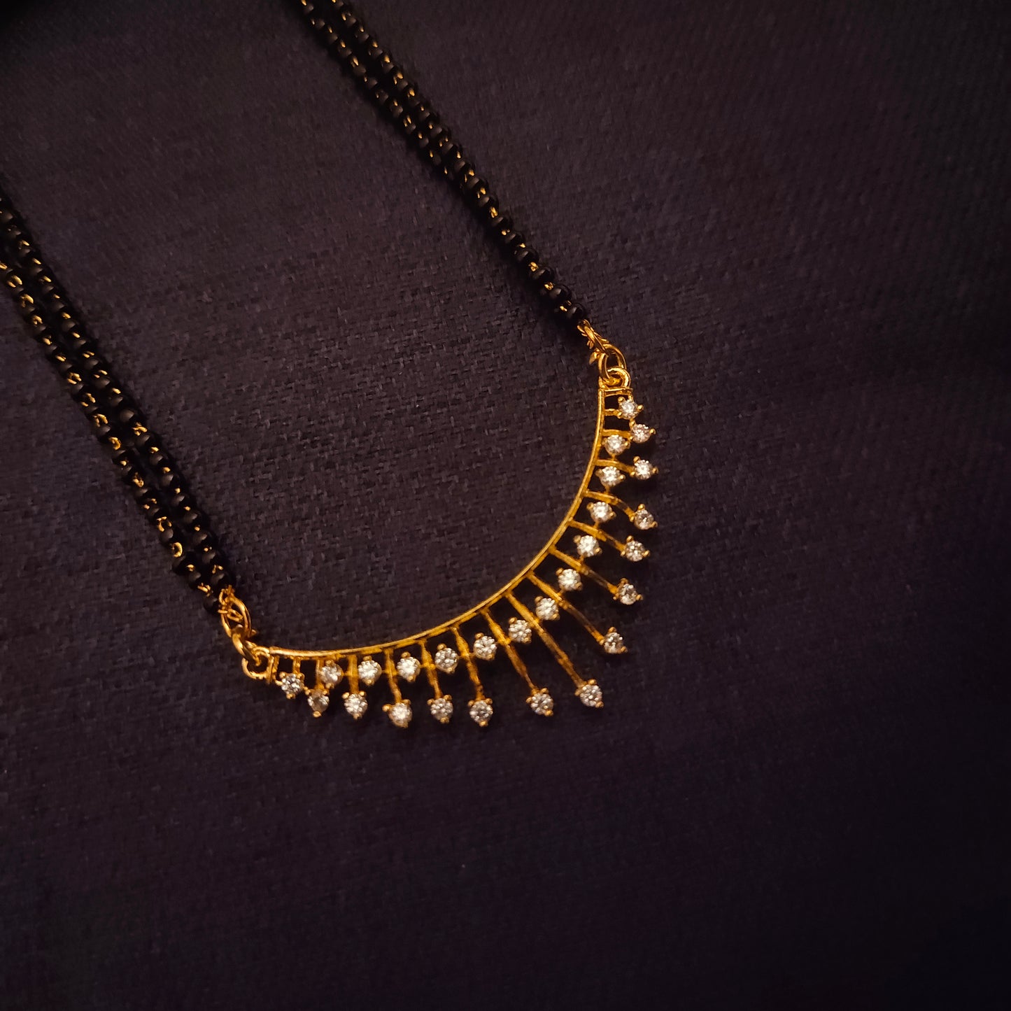 "Luxe Love: The Radiance of Gold and Diamonds in a Stunning Mangalsutra Design"