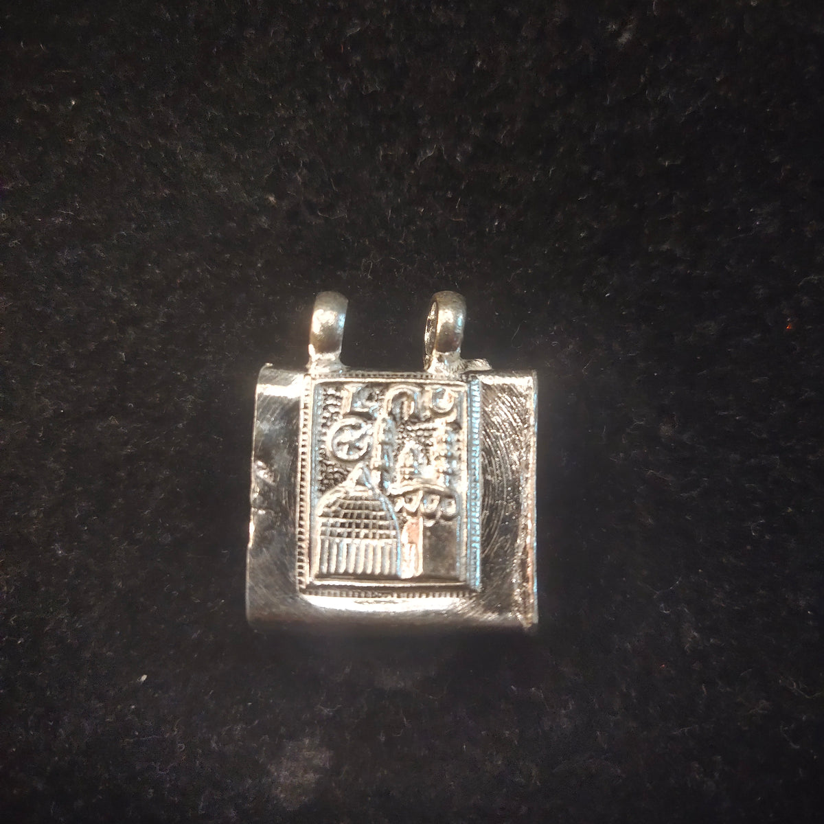 Pure Silver Islamic Taweez Amulet – Mosque & Arabic Inscription Pendant